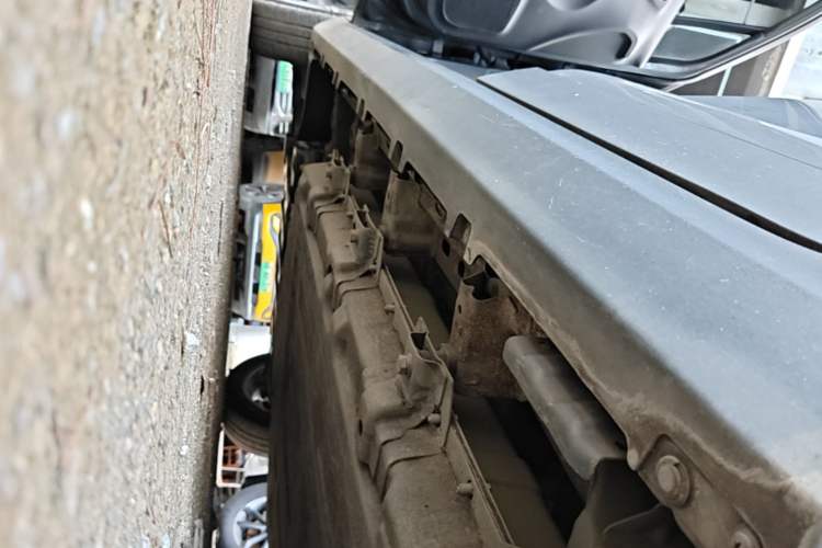 Used Leapmotor T03 2021 400 Comfort Edition Left Side Sill