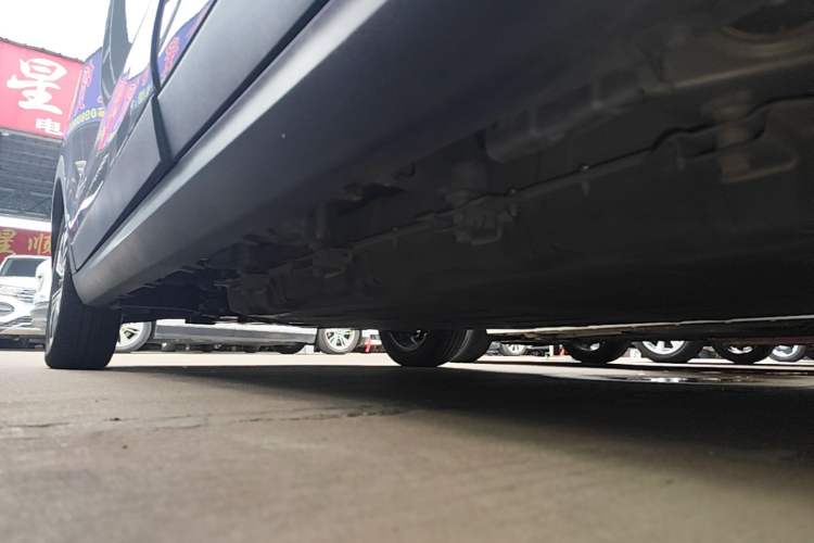 Used Leapmotor T03 2021 400 Comfort Edition Left Side Sill