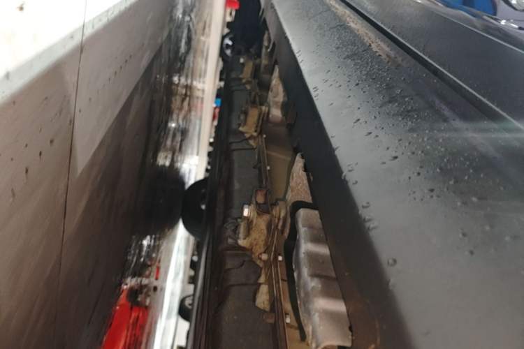 Used Leapmotor T03 2021 400 Lite Edition Lithium Iron Phosphate Left Side Sill