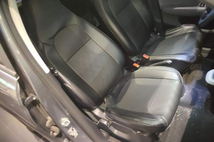 Used Leapmotor T03 2021 400 Comfort Edition Right Front Seat