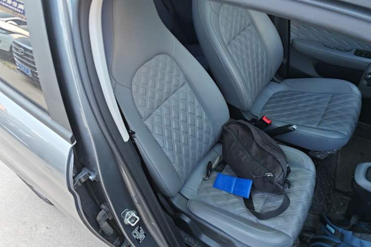 Used Leapmotor T03 2021 400 Comfort Edition Right Front Seat
