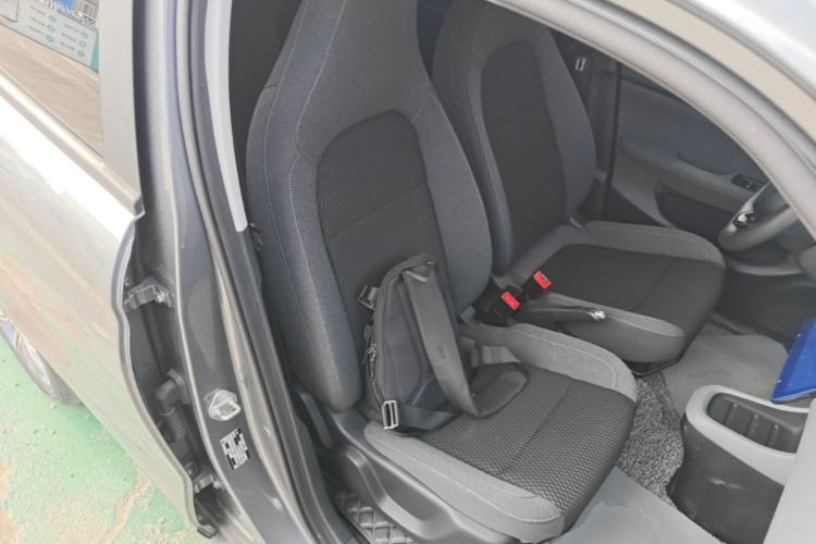 Used Leapmotor T03 2021 400 Lite Edition - Lithium-Ion Battery Right Front Seat