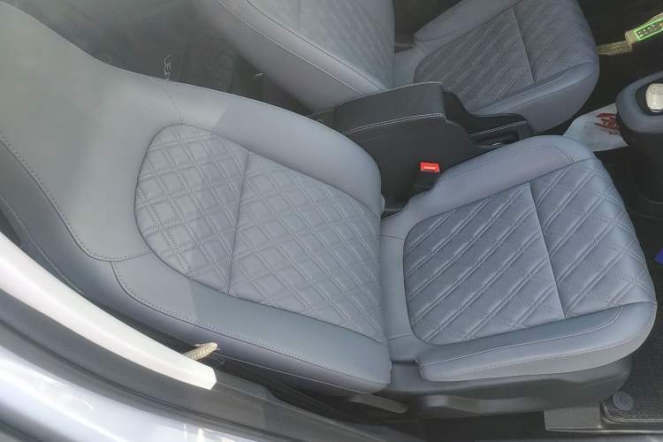 Used Leapmotor T03 2021 400 Luxury Pro Edition Right Front Seat
