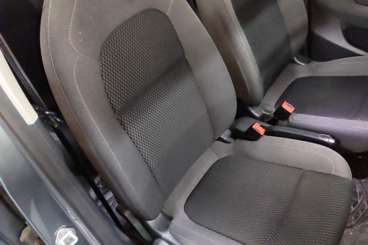 Used Leapmotor T03 2021 400 Lite Edition Lithium Iron Phosphate Right Front Seat