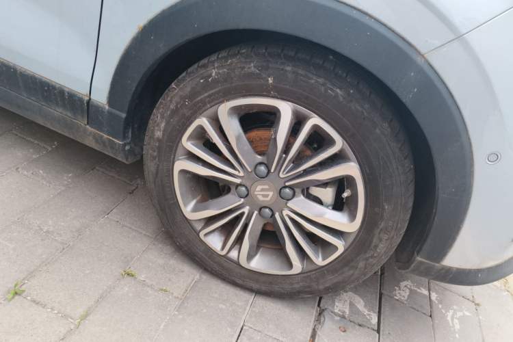 Used Leapmotor T03 2021 400 Luxury Pro Edition Right Front Wheel Hub