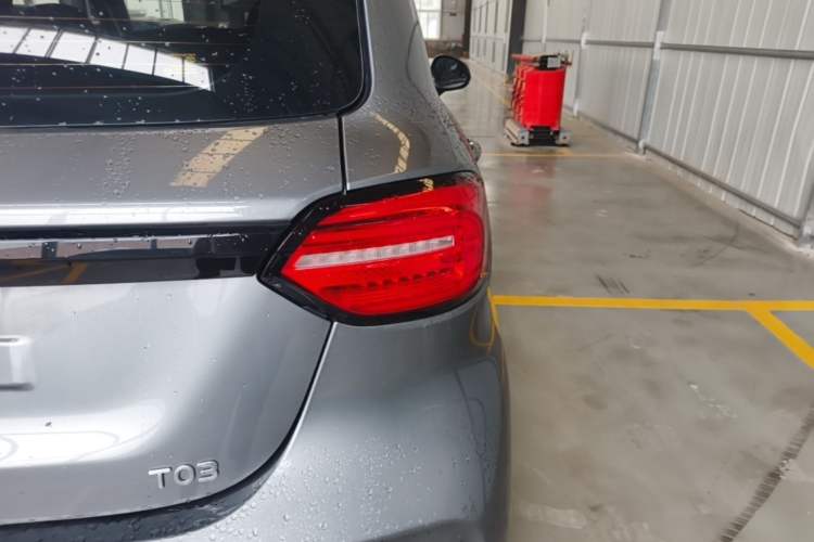 Used Leapmotor T03 2021 400 Lite Edition Lithium Iron Phosphate Right Rear Taillight