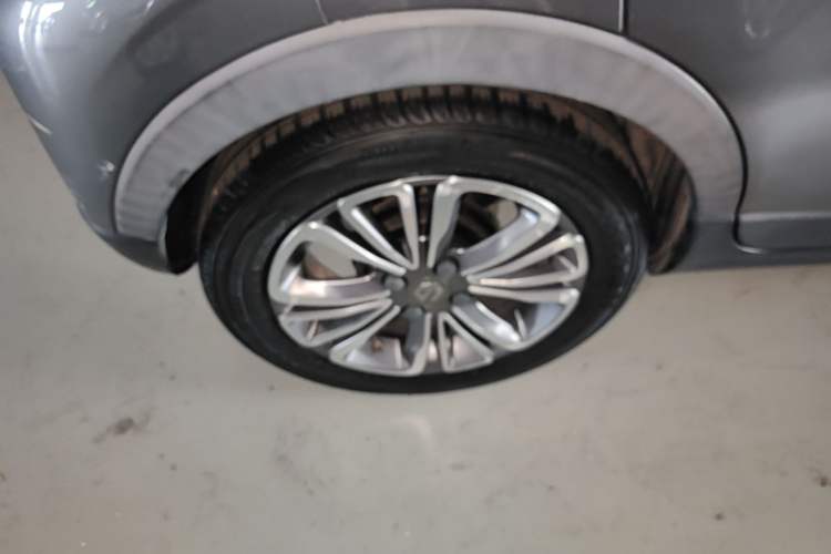 Used Leapmotor T03 2021 400 Lite Edition - Lithium-Ion Battery Right Rear Wheel Hub
