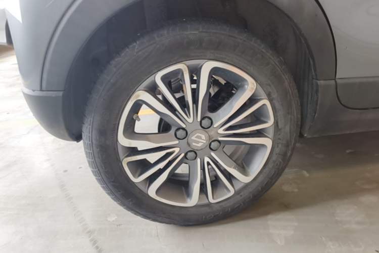 Used Leapmotor T03 2021 400 Lite Edition Lithium Iron Phosphate Right Rear Wheel Hub