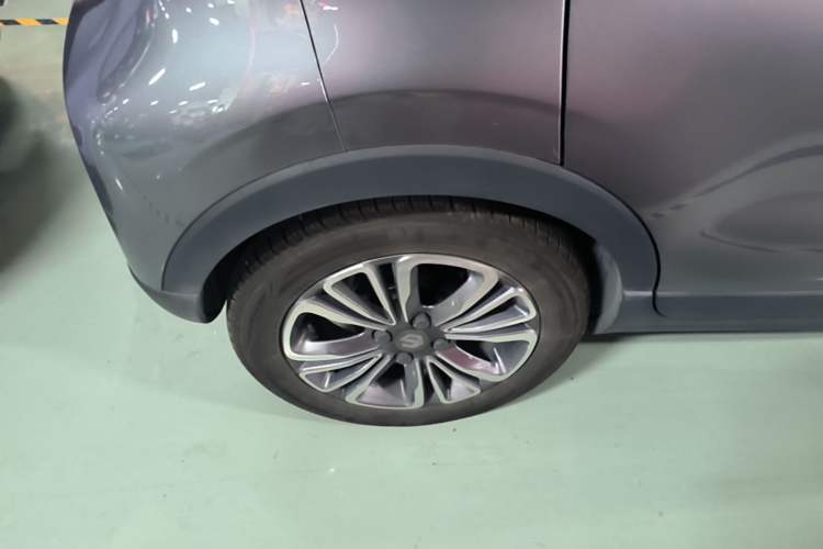 Used Leapmotor T03 2021 400 Comfort Edition Right Rear Wheel Hub