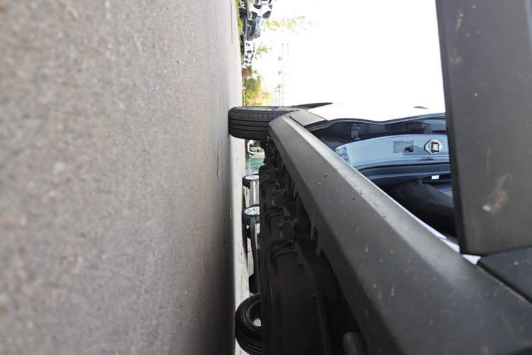 Used Leapmotor T03 2021 400 Comfort Edition Right Side Sill