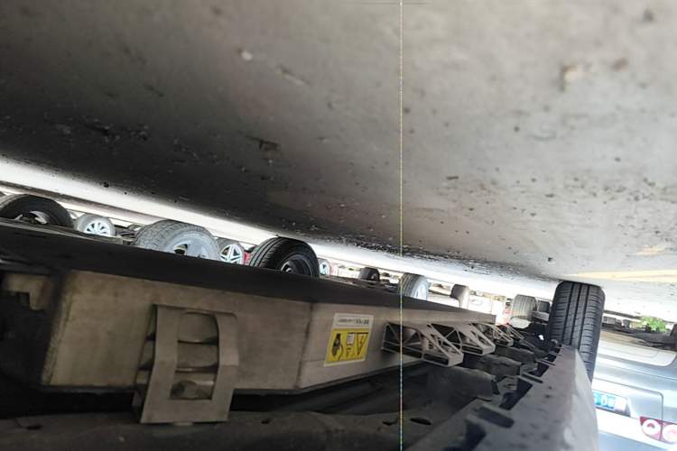 Used Leapmotor T03 2021 400 Lite Edition - Lithium-Ion Battery Right Side Sill