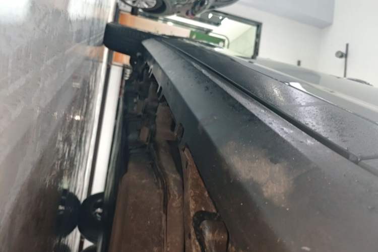 Used Leapmotor T03 2021 400 Lite Edition Lithium Iron Phosphate Right Side Sill