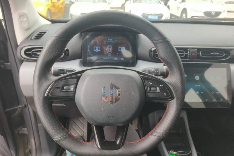 Used Leapmotor T03 2021 400 Lite Edition Lithium Iron Phosphate Steering Wheel