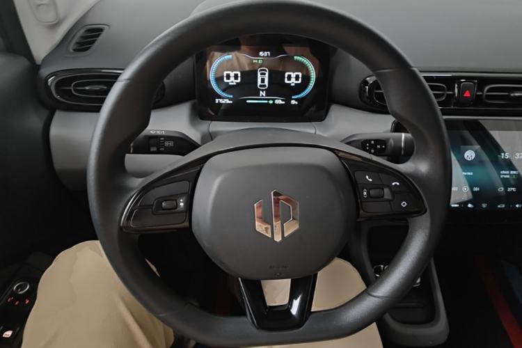 Used Leapmotor T03 2021 400 Lite Edition - Lithium-Ion Battery Steering Wheel