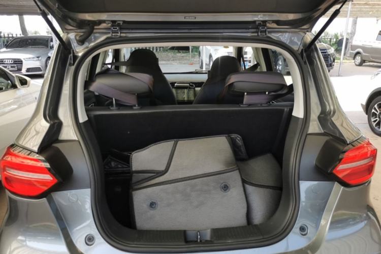 Used Leapmotor T03 2021 400 Luxury Edition Trunk