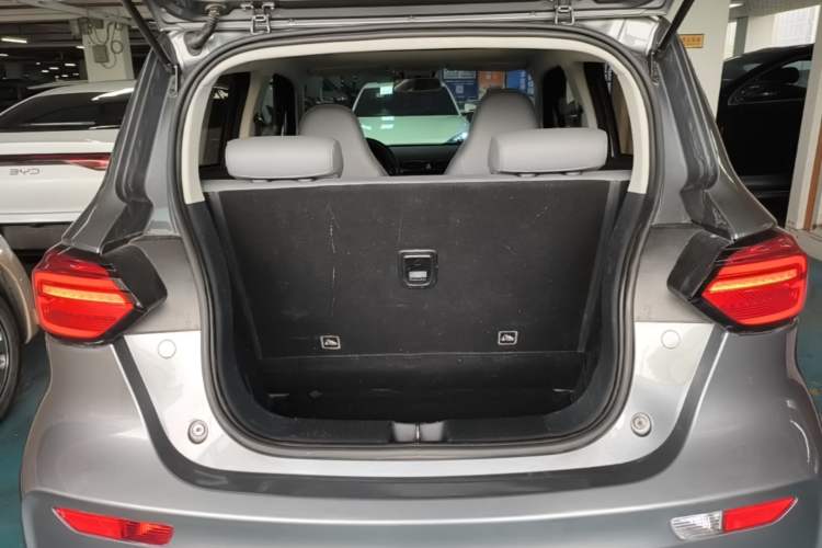 Used Leapmotor T03 2021 400 Luxury Pro Edition Trunk