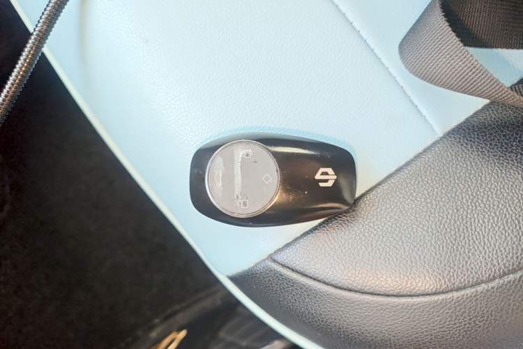 Used Leapmotor T03 2021 400 Lite Edition - Lithium-Ion Battery Vehicle Key
