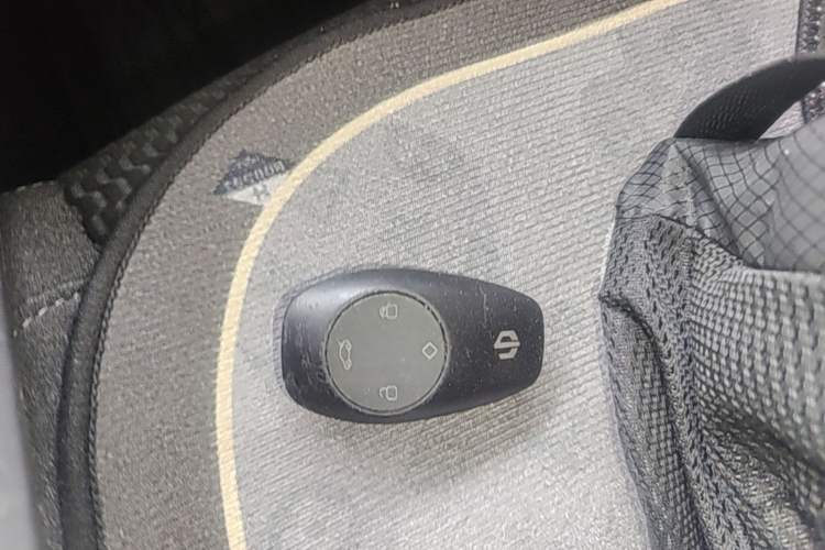 Used Leapmotor T03 2021 400 Lite Edition - Lithium-Ion Battery Vehicle Key