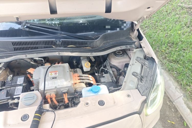 Used Leapmotor T03 2021 400 Luxury Pro Edition Engine Bay Left