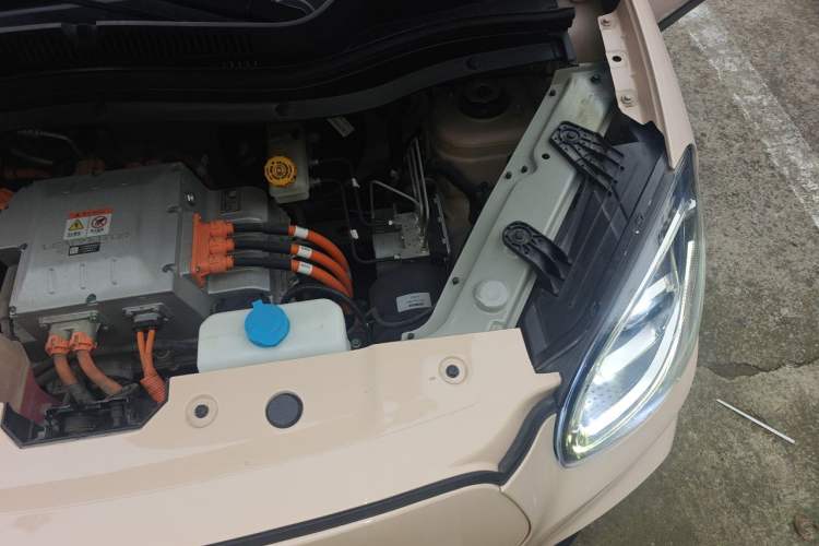 Used Leapmotor T03 2021 400 Luxury Edition Engine Bay Left