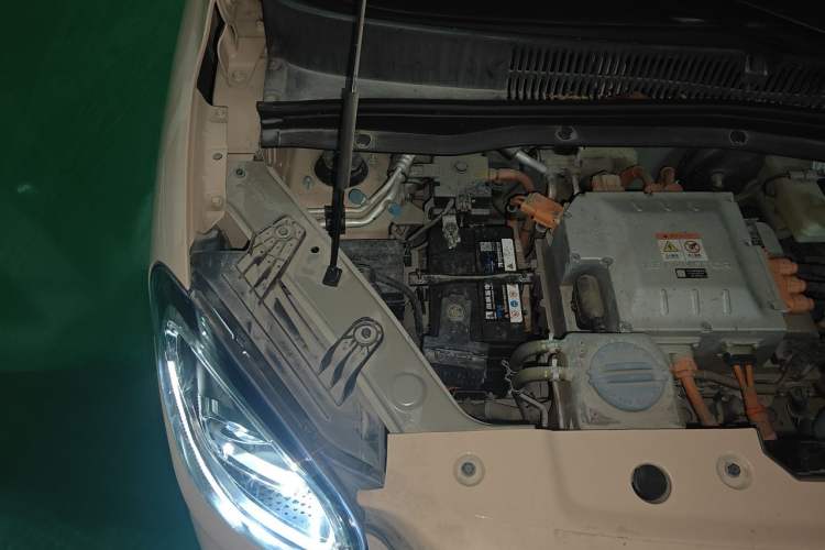 Used Leapmotor T03 2021 400 Luxury Edition Engine Bay Right