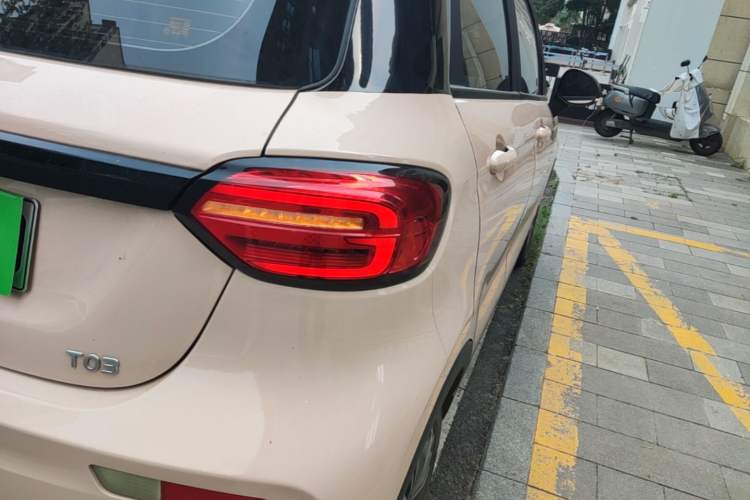Used Leapmotor T03 2021 400 Luxury Edition Exterior 3
