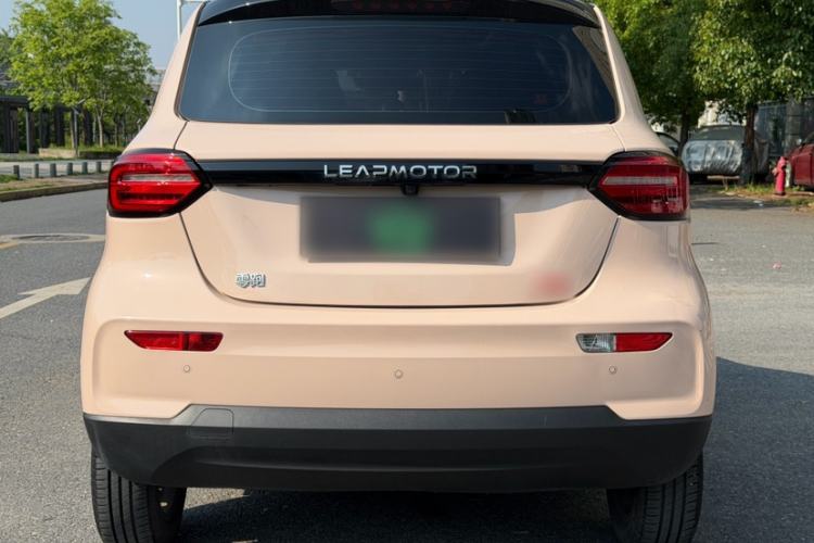 Used Leapmotor T03 2021 400 Luxury Pro Edition Exterior 6
