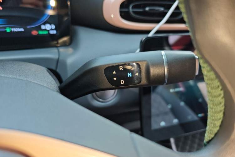 Used Leapmotor T03 2021 400 Comfort Edition Gear Lever