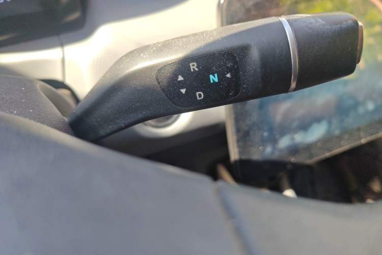 Used Leapmotor T03 2021 400 Lite Edition - Lithium-Ion Battery Gear Lever
