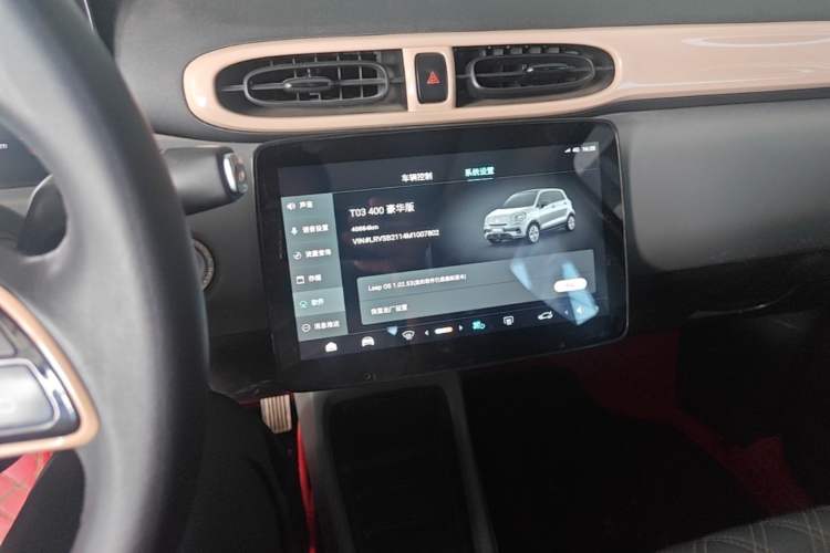 Used Leapmotor T03 2021 400 Luxury Edition Audio And AC Panel