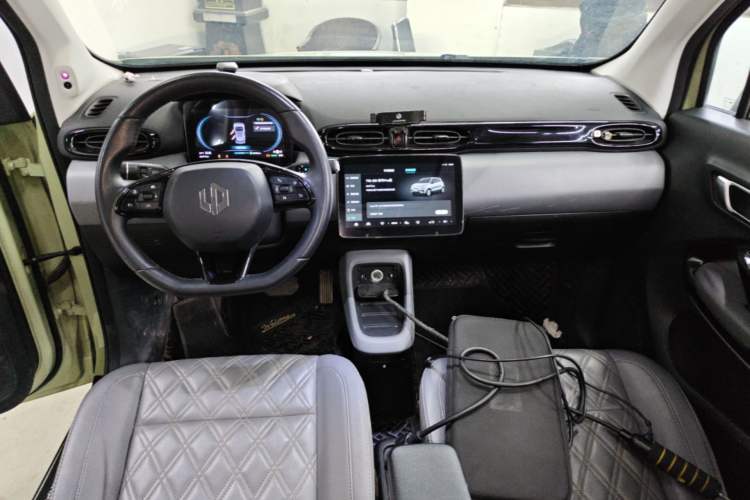 Used Leapmotor T03 2021 400 Luxury Pro Edition Center Console
