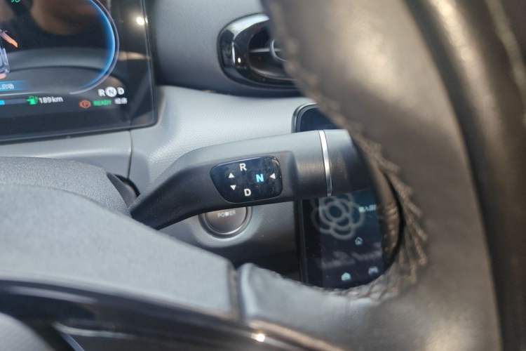 Used Leapmotor T03 2021 400 Luxury Pro Edition Gear Lever