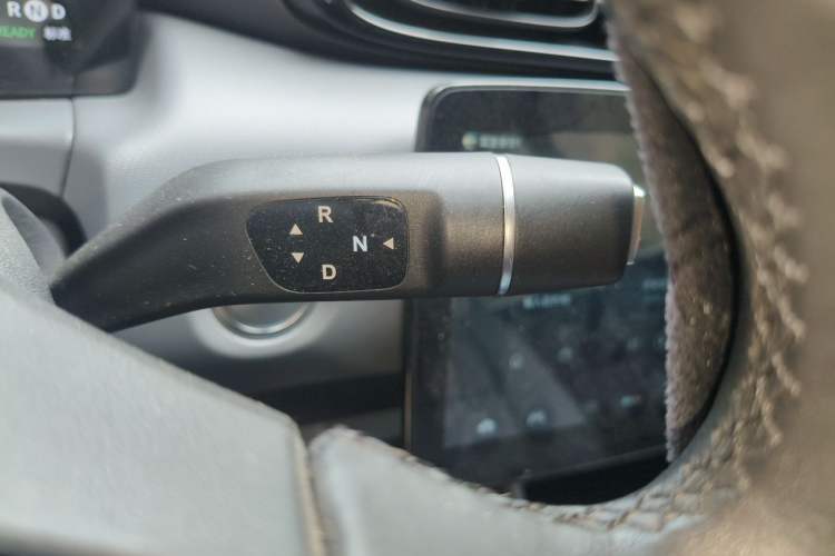 Used Leapmotor T03 2021 400 Luxury Pro Edition Gear Lever