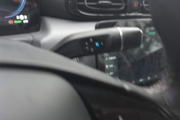 Used Leapmotor T03 2021 400 Luxury Pro Edition Gear Lever