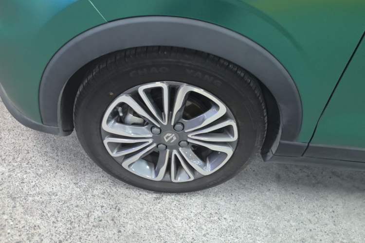 Used Leapmotor T03 2021 400 Luxury Edition Left Front Wheel Hub