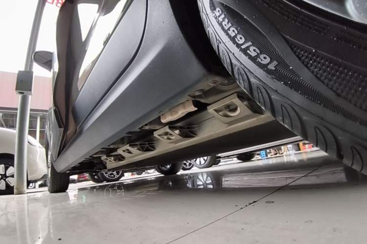 Used Leapmotor T03 2021 400 Luxury Edition Left Side Sill