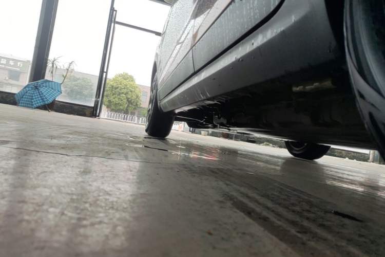 Used Leapmotor T03 2021 400 Luxury Pro Edition Left Side Sill