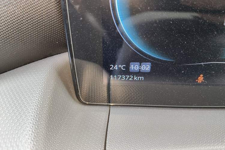 Used Leapmotor T03 2021 400 Luxury Pro Edition Odometer Close Up