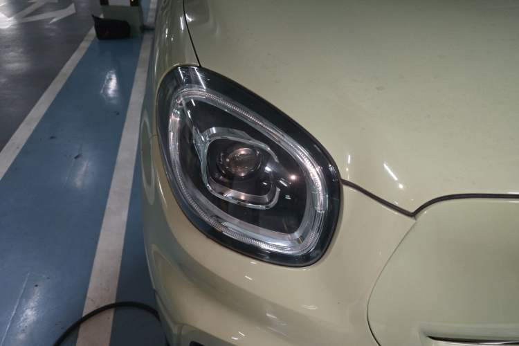 Used Leapmotor T03 2021 400 Luxury Pro Edition Right Front Headlight