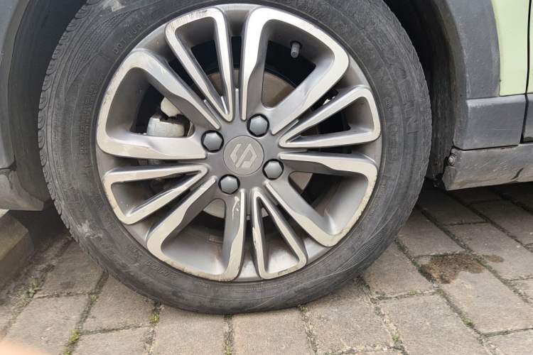 Used Leapmotor T03 2021 400 Luxury Pro Edition Right Front Wheel Hub