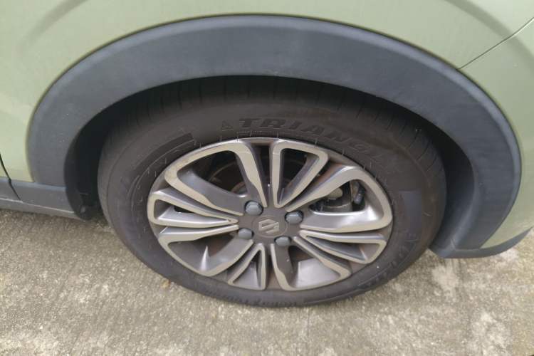 Used Leapmotor T03 2021 400 Luxury Pro Edition Right Front Wheel Hub