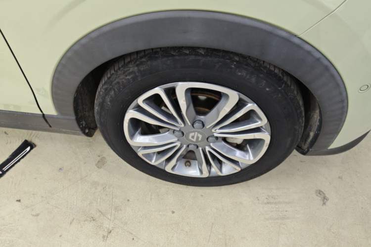 Used Leapmotor T03 2021 400 Luxury Pro Edition Right Front Wheel Hub