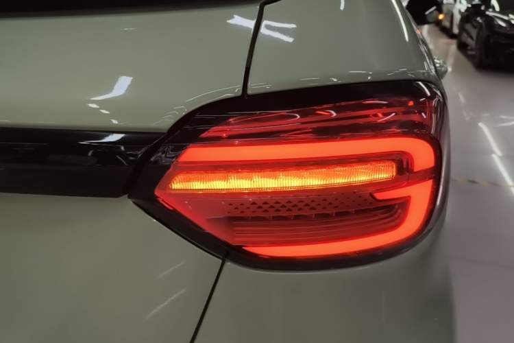 Used Leapmotor T03 2021 400 Luxury Pro Edition Right Rear Taillight