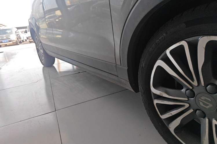 Used Leapmotor T03 2021 400 Luxury Edition Right Side Sill