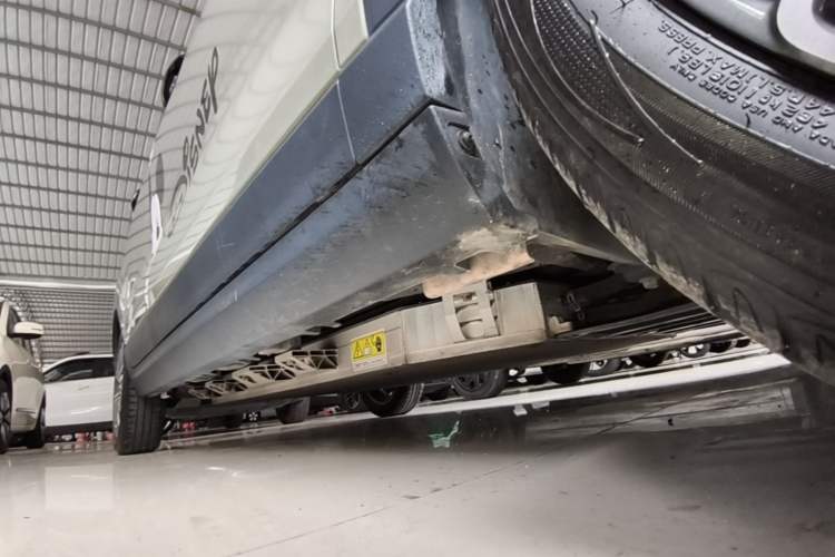 Used Leapmotor T03 2021 400 Luxury Edition Right Side Sill