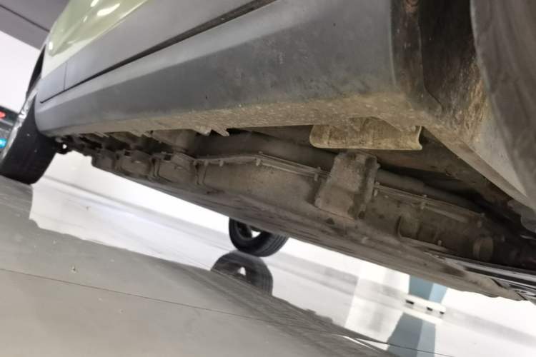 Used Leapmotor T03 2021 400 Luxury Pro Edition Right Side Sill
