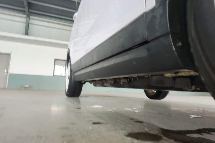 Used Leapmotor T03 2021 400 Luxury Pro Edition Right Side Sill