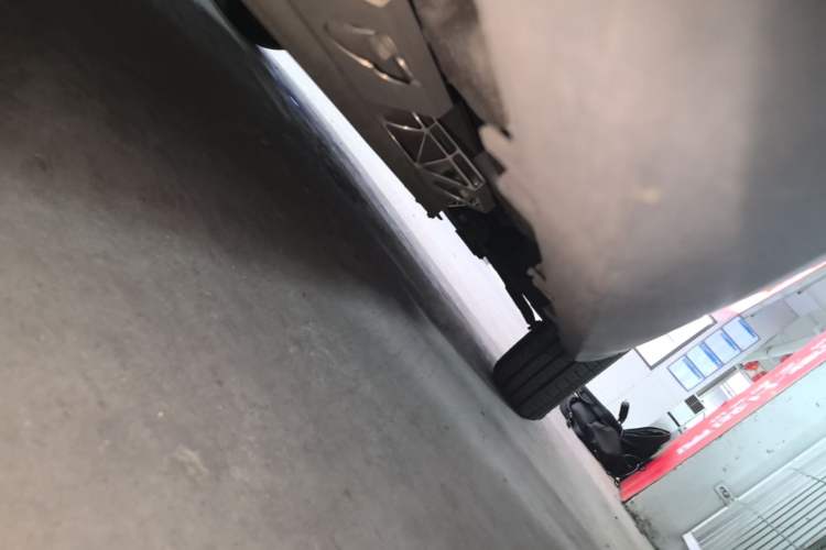 Used Leapmotor T03 2021 400 Luxury Edition Right Side Sill