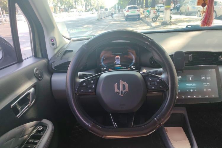 Used Leapmotor T03 2021 400 Luxury Pro Edition Steering Wheel