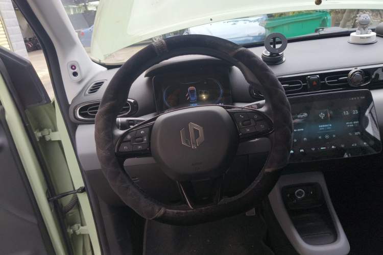 Used Leapmotor T03 2021 400 Luxury Pro Edition Steering Wheel